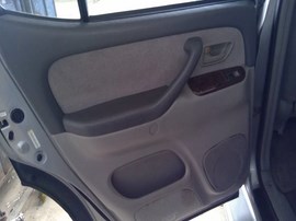 2002 TOYOTA SEQUOIA, SILVER, SR5 MODEL, AT ,2WD,   Z26308